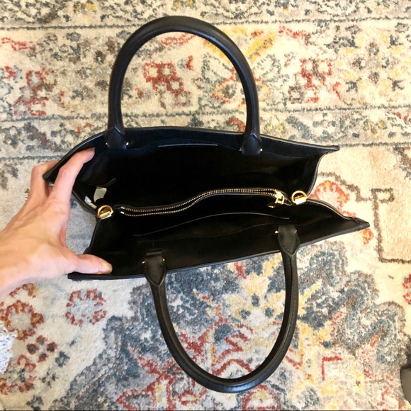 SOLD Marc Jacobs black leather satchel - like new! - Picture 2 of 4